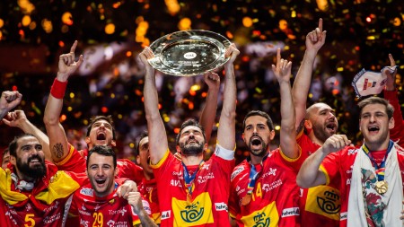 Spanien försvarade guldet