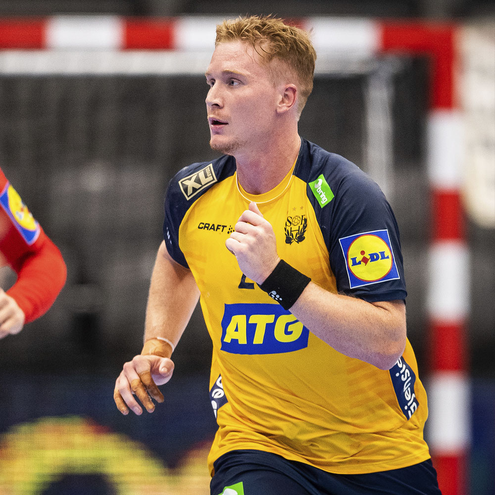 28 Jonathan Edvardsson