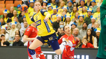 Femmålsseger i VM-genrepet