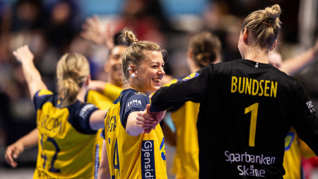 Sverige mot Danmark i EM-gruppspelet