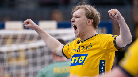 Herrarnas trupp mot Ukraina uttagen